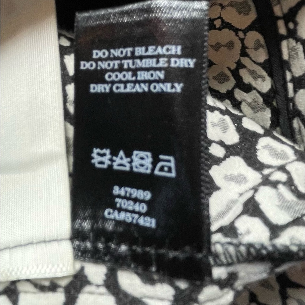 Anne Taylor Animal Print Skirt | Size 8 - Picture 8 of 13